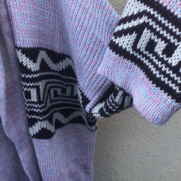 🌹🌹Ecote Patterned Sweater/Cardigan Size L BNWT🌹🌹 - Picture 5 of 9